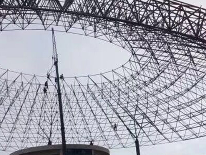 德令哈篮球馆球形网架厂家价格